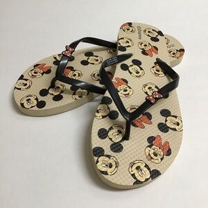 Disney SZ 10 1/2 Flip Flops Women’s Mickey and Minnie Mouse Sandals Red Bows Tan